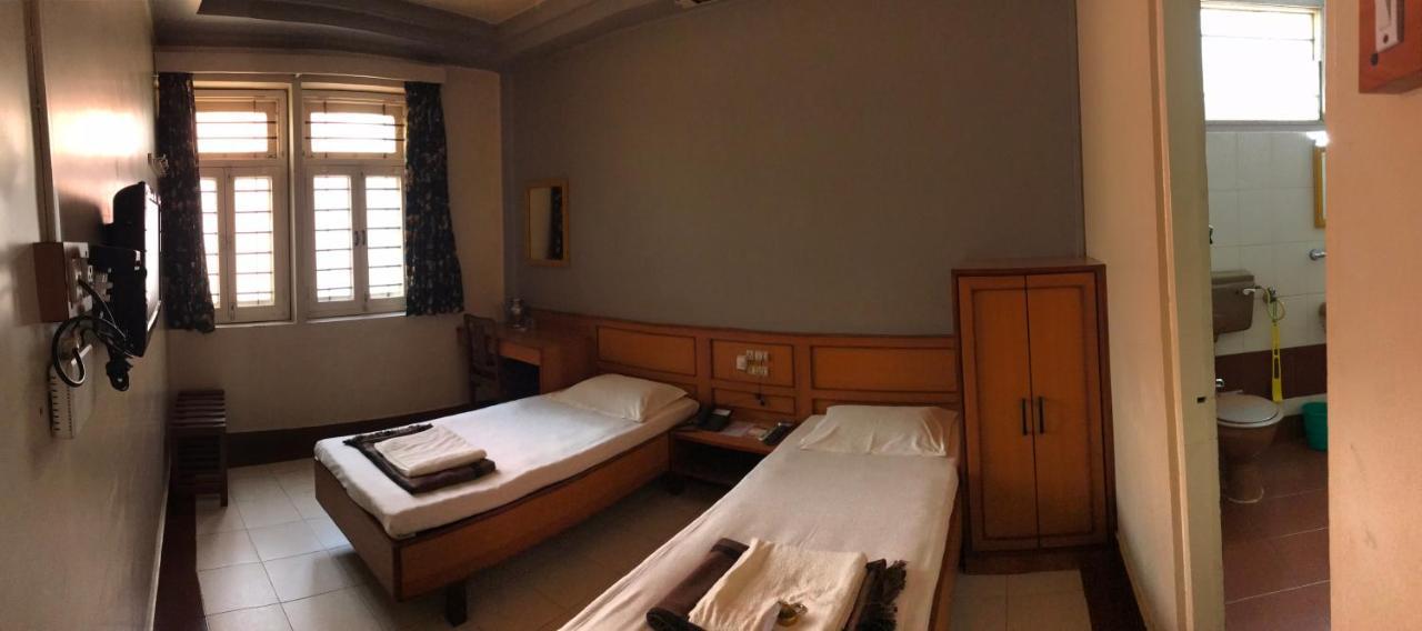 Hotel Satkar Cafeteria Belgaum Εξωτερικό φωτογραφία
