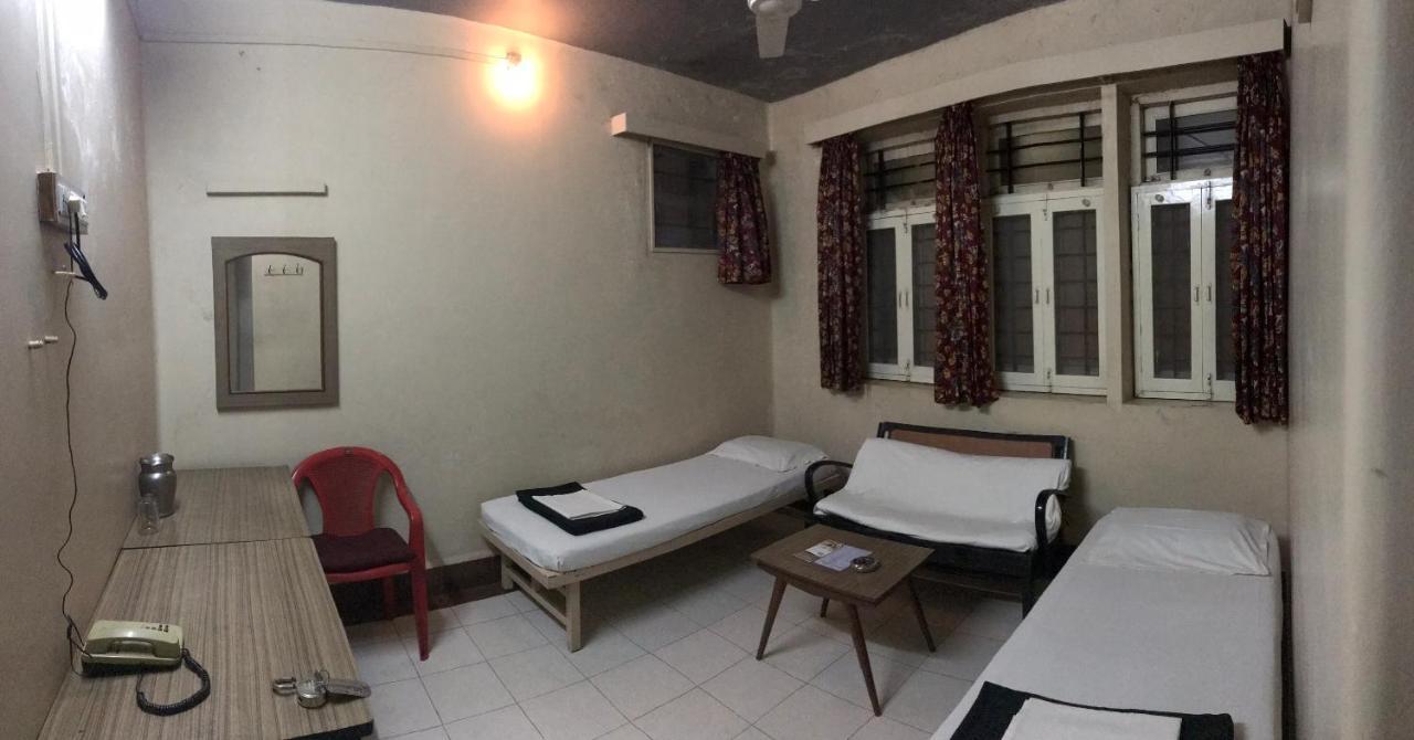 Hotel Satkar Cafeteria Belgaum Εξωτερικό φωτογραφία