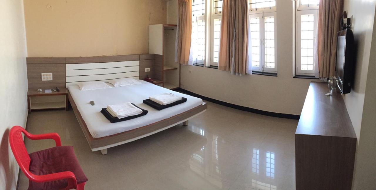 Hotel Satkar Cafeteria Belgaum Εξωτερικό φωτογραφία