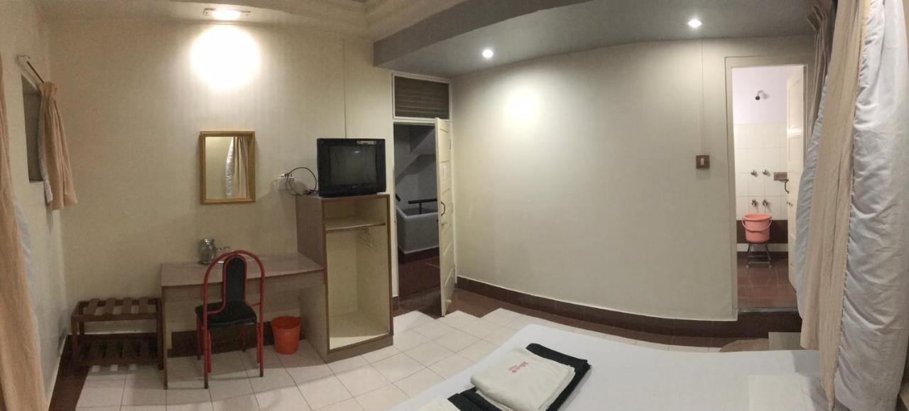 Hotel Satkar Cafeteria Belgaum Εξωτερικό φωτογραφία