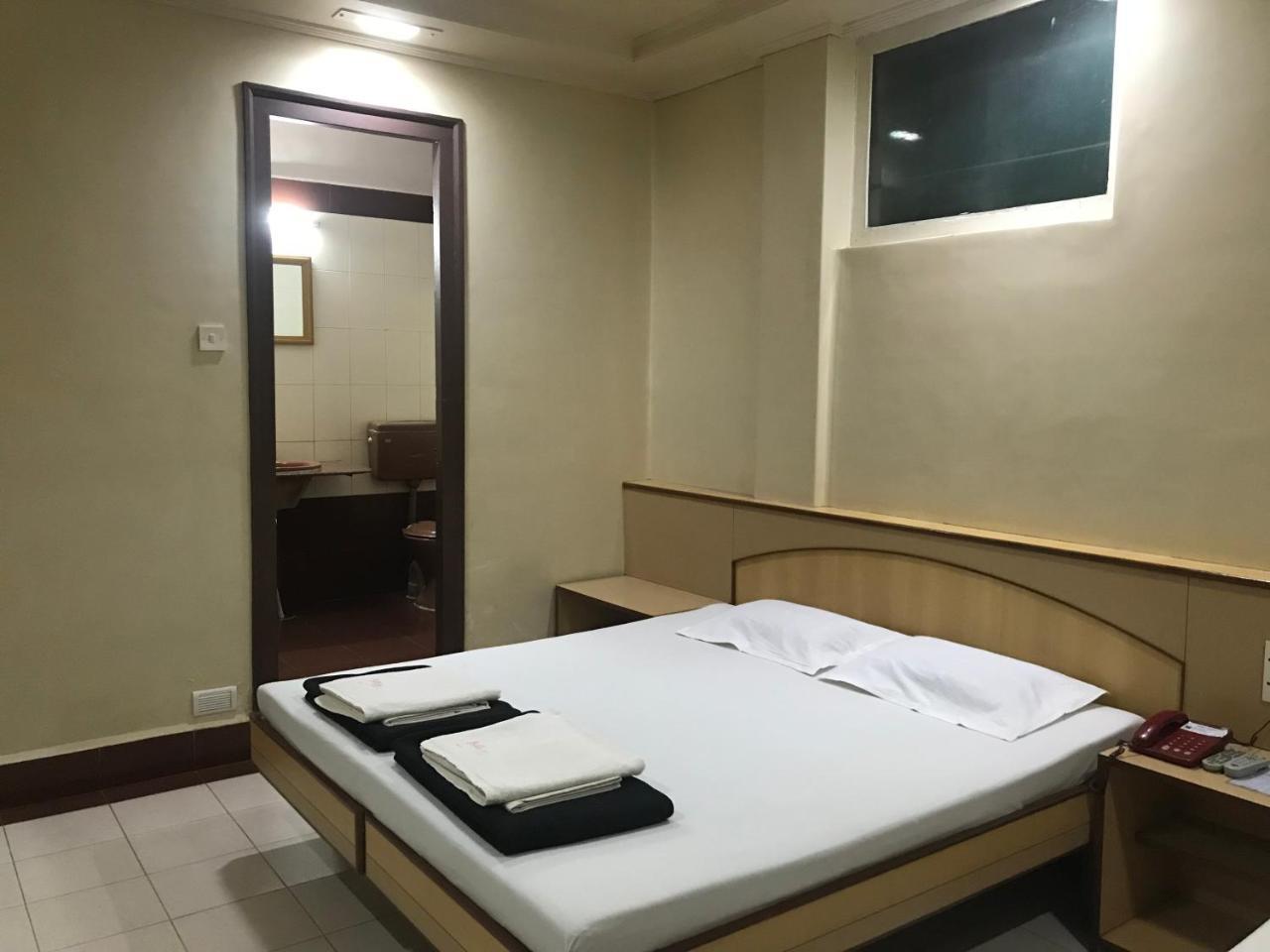 Hotel Satkar Cafeteria Belgaum Εξωτερικό φωτογραφία