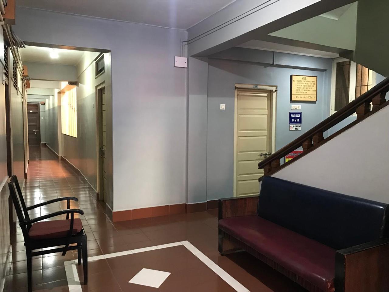 Hotel Satkar Cafeteria Belgaum Εξωτερικό φωτογραφία