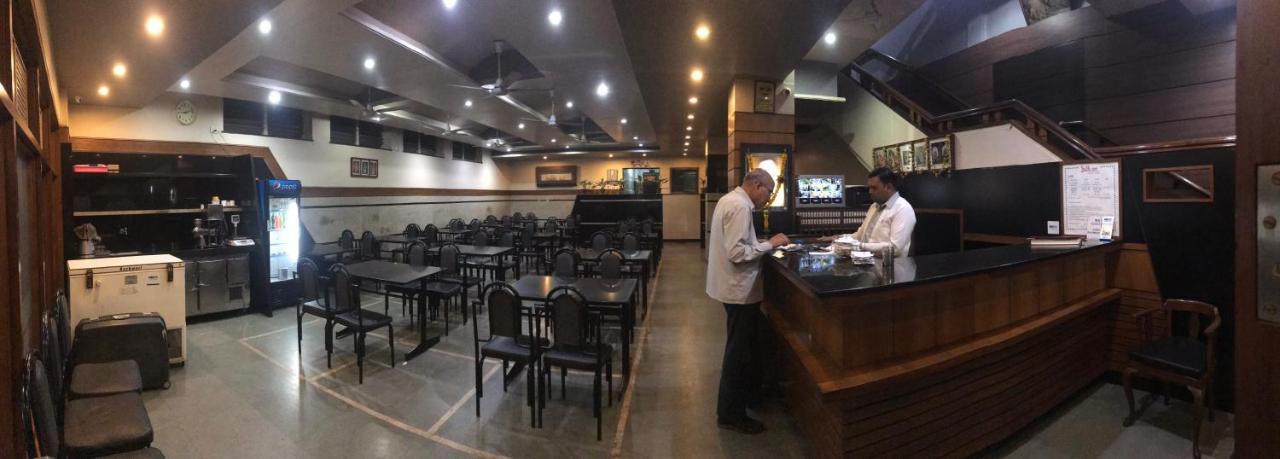 Hotel Satkar Cafeteria Belgaum Εξωτερικό φωτογραφία